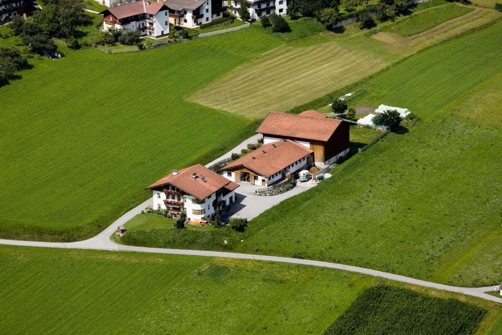 Schlosserhof テルフェス・イム・シュトゥーバイ エクステリア 写真